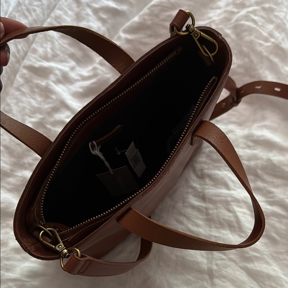 MW small Transport Crossbody Bag - Picture 3 of 3